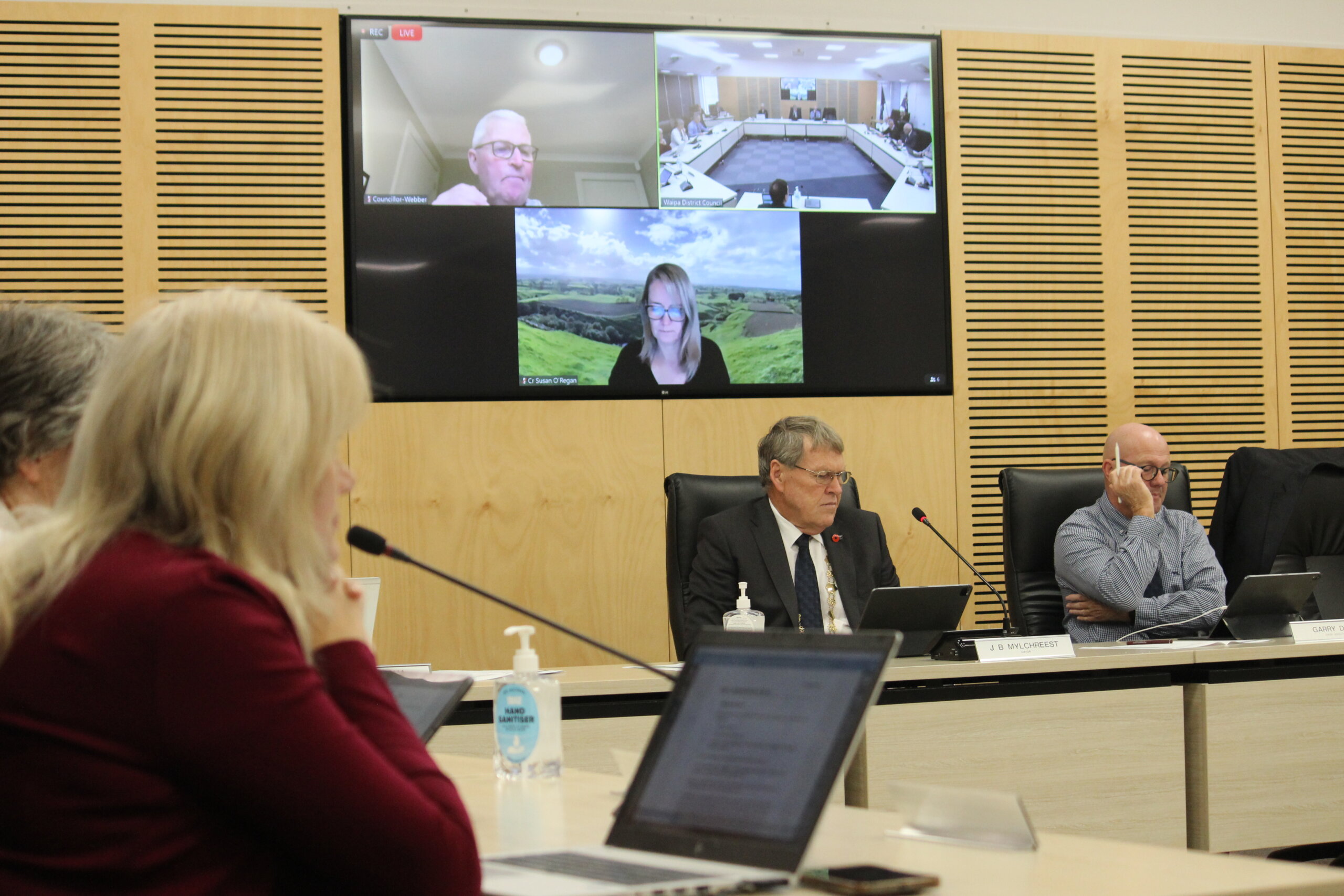 Divided over liquor plan Te Awamutu News