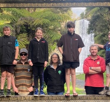 The Kinston family: Jennie Macky, James Kinston, Bevan, 16, George 14, Nicole 12, Amelia 10 and Declan 7.